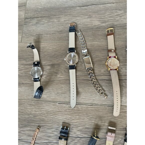 Watch Lot Of 25 Watches Womens Mens For Parts Or Repair Only Not Working AS IS main image 10